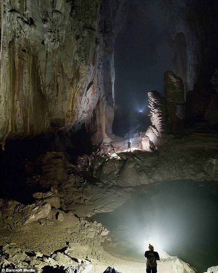 世界最大洞穴越南“山水洞”（韩松洞）可塞下40层高楼和容纳整个纽约市