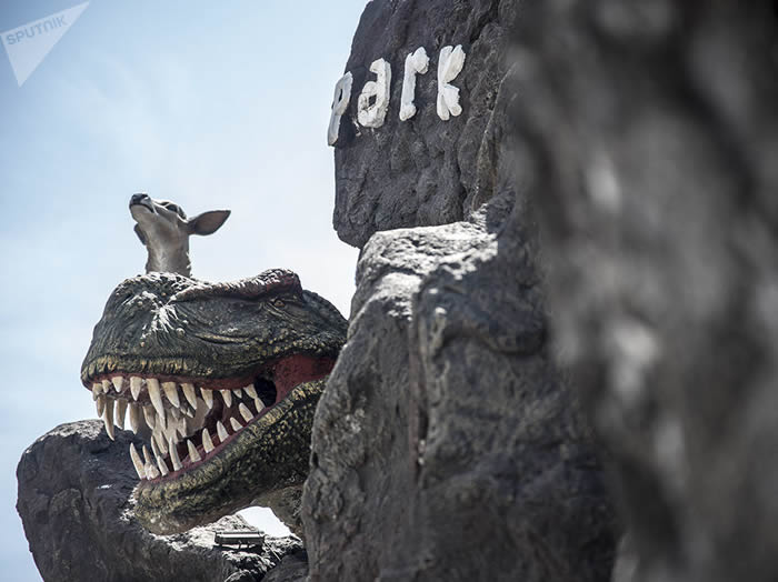 ���ʵº��������湫԰��٪�޼͹�԰