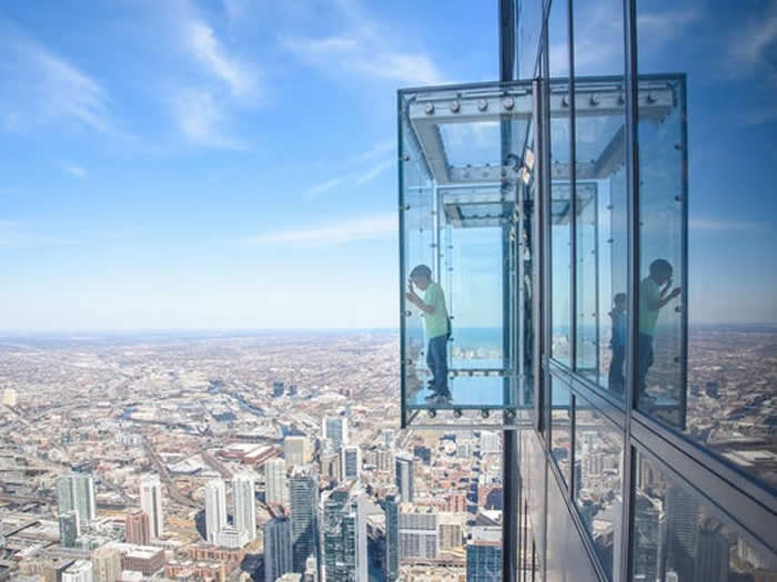 ����֥�Ӹ���߽���������˹���ã�Willis Tower���۾�̨����ͻȻ�����Ż��ο�