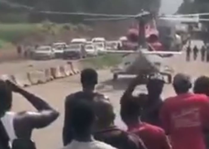 有钱就是任性!尼日利亚公路大塞车 富豪电召直升机接走