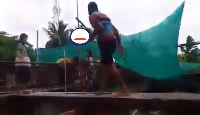 ����կ������2��Ůͯ�������ʳ ������������������ؽ���ʬ��