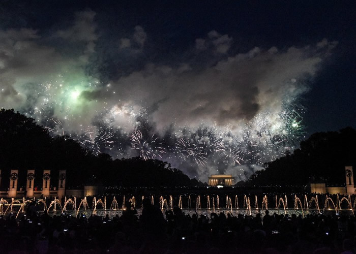 7月4日美国独立日阅兵 特朗普颂扬美利坚无所不能