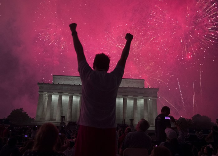7月4日美国独立日阅兵 特朗普颂扬美利坚无所不能