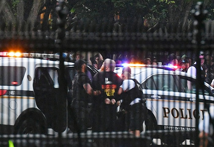 7月4日美国独立日阅兵 特朗普颂扬美利坚无所不能