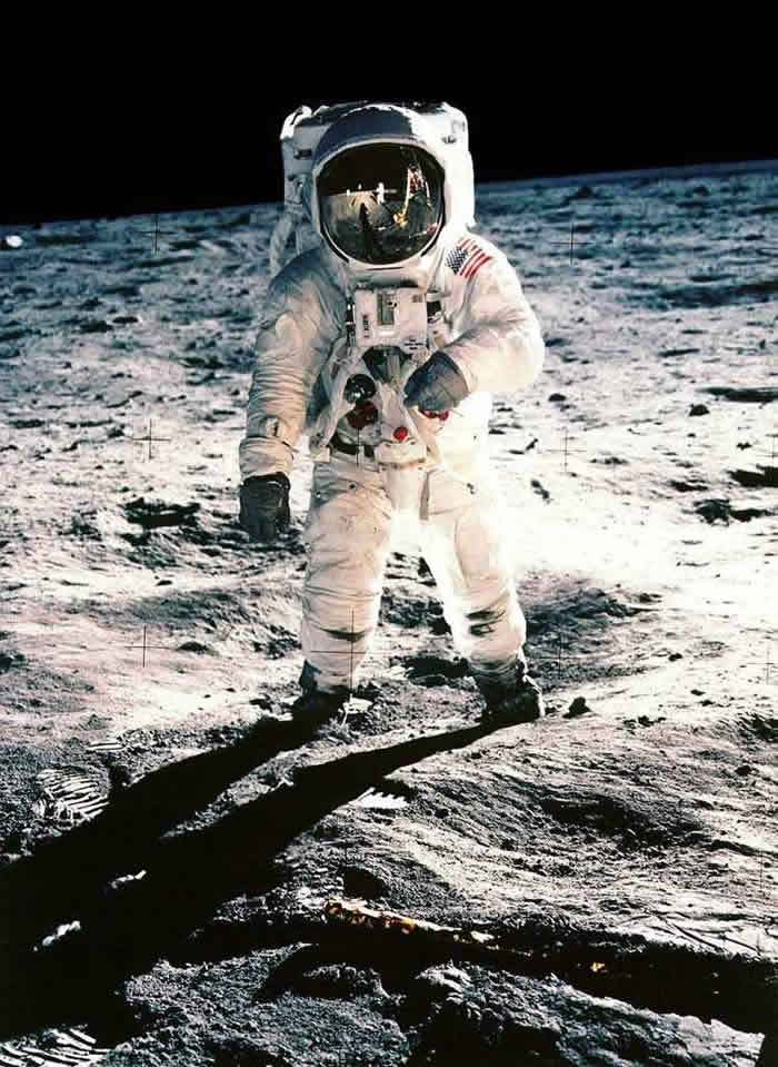 ķ˹ʣNeil Armstrong