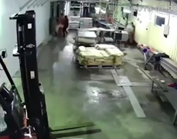 һֻ�ܴ�����˹Զ����ҳ������ӹ�����ʳ �����˼�����