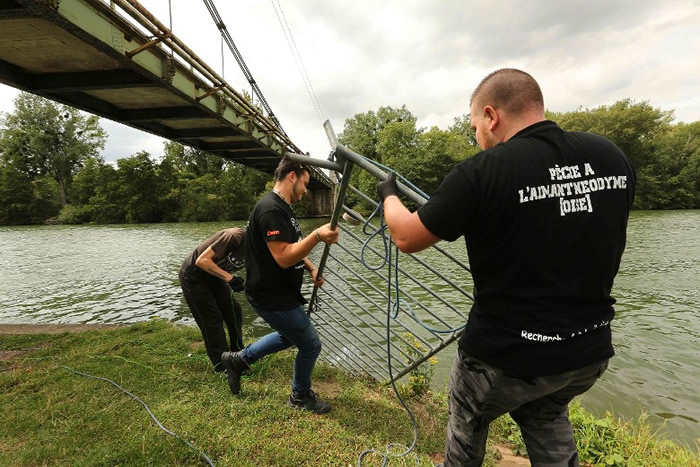 Ѱ�����ں��з���������