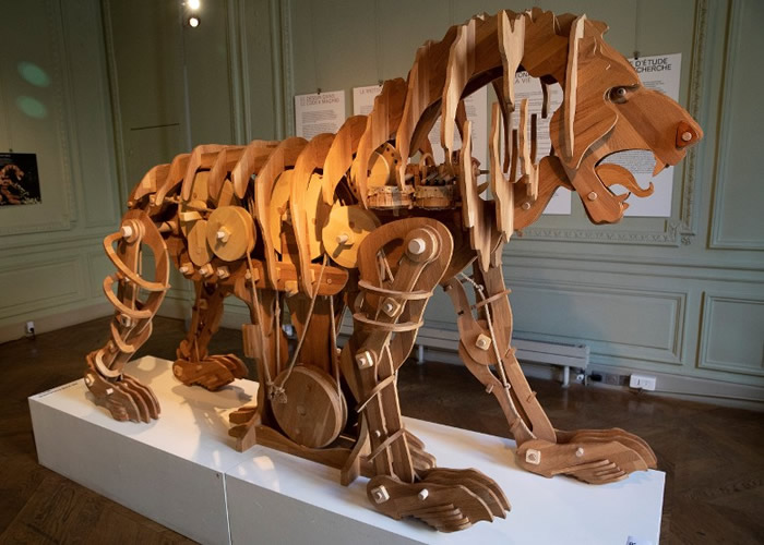 ��������ո��������޽����������500���� ����ʨ��ʵ�廯չ��