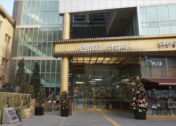 �����׶����ų��硱��ӰԺ��֤��Ӱ������ʷ δ���������ɵ�Ӱ��ʷ��