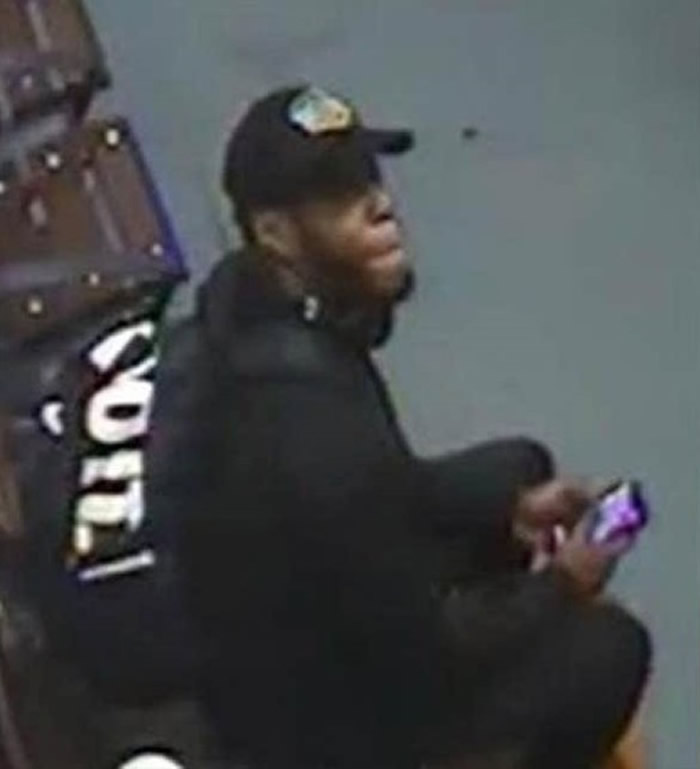 �������罻�����Ž�ͼ��׷Ѱͼ������ȡ��С���ٵ����ӡ�