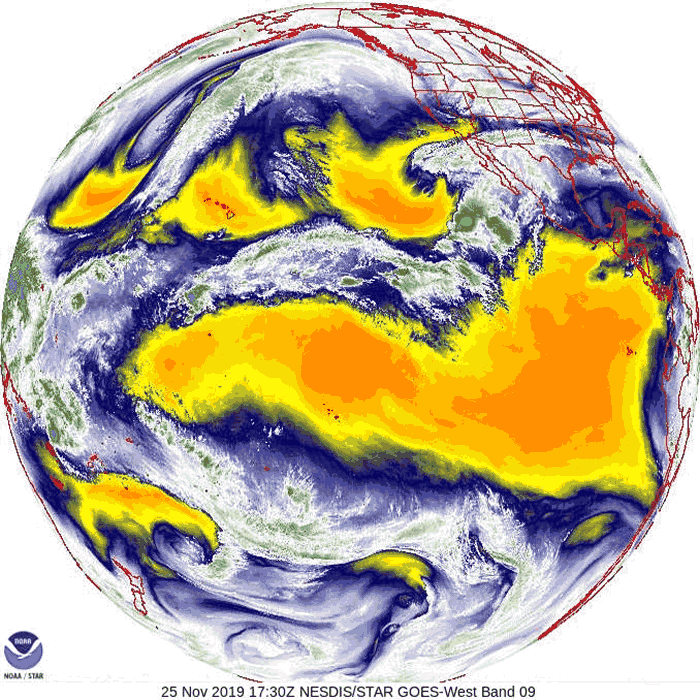 在天上的卫星所装设的仪器能测量大气中的水气含量,而要做出精准正确的天气预报,这项信息非常重要。 不同的仪器利用电磁频谱上不同的「频段」测量水气;在这个GOES-