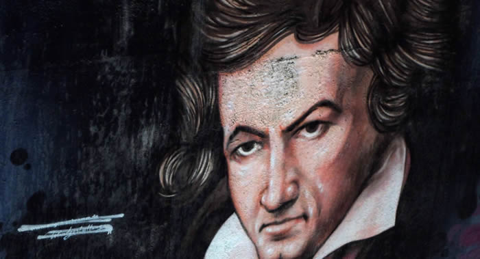美国《喉镜》期刊:德国作曲家路德维希•范•贝多芬失聪的原因可能是酗酒