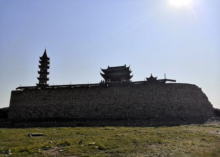 �����عų�һ����һ�Σ�۶�������ֿ�ˮ�� ����û��ǧ���ż������Ƕա�������ǰ