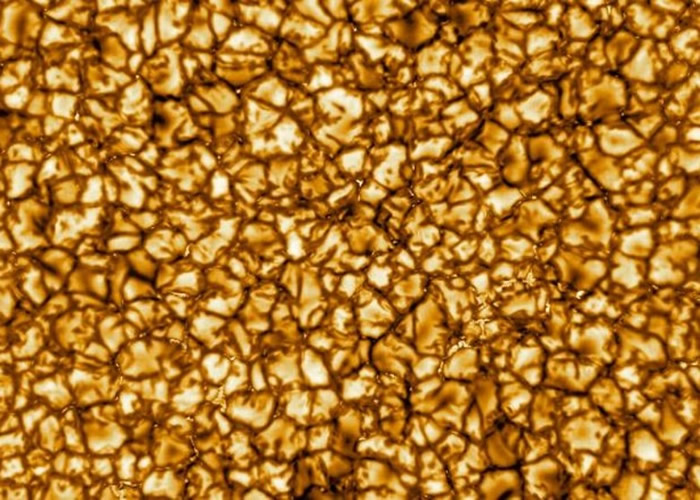 �����������̫����Զ������ĵ�̫����������ϸ�� ������������̫����������