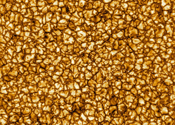 这是迄今为止拍摄的分辨率最高的太阳图像。图片来源: NSO/NSF/AURA