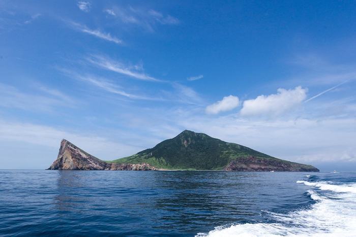 2009��̨����ѧ���深�о��ŶӼ��ڹ�ɽ������̨�������飻ȥ��һ������飬��Ⱥ�����ȹ�ȥ�ֹۡ� ��Ӱ����ΰչ