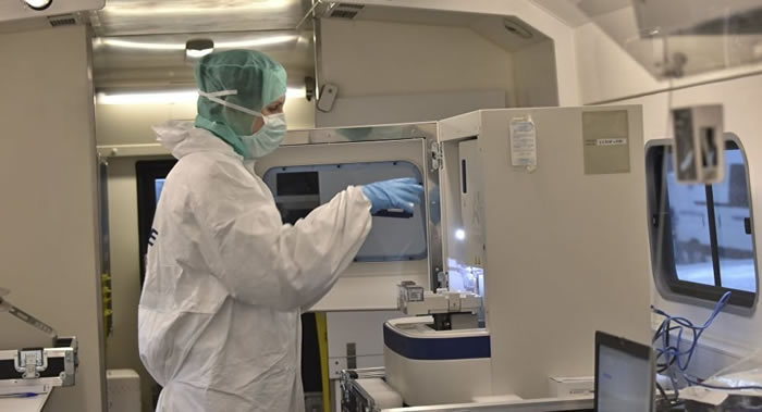 五家美国制药公司研制新型冠状病毒疫苗 项目规模与研制核武器的“曼哈顿计划”相当