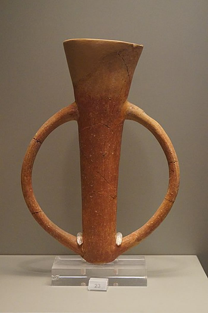 公元前3000年的远古人类生活中最大乐趣是什么？：吹骨笛、聚会喝酒