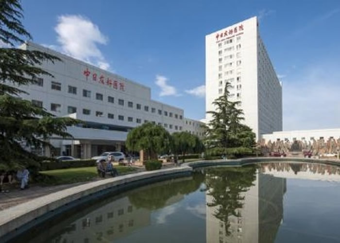 ҽѧ�ڿ������롷���о��״���¶�¹ڷ����ٴ����� ����ƽ�������Ŷ�20��