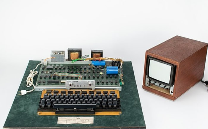 ����ƻ����˾�׿����Apple-1��45.9����Ԫ�߼۳ɽ� �����糣��������8Сʱ