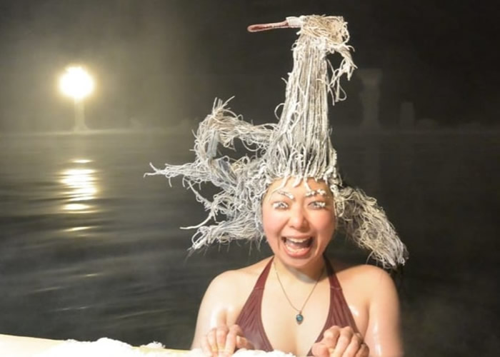 加拿大育空地区怀特霍斯温泉酒店举办“国际急冻头发大赛” 零下20度瞬间定型