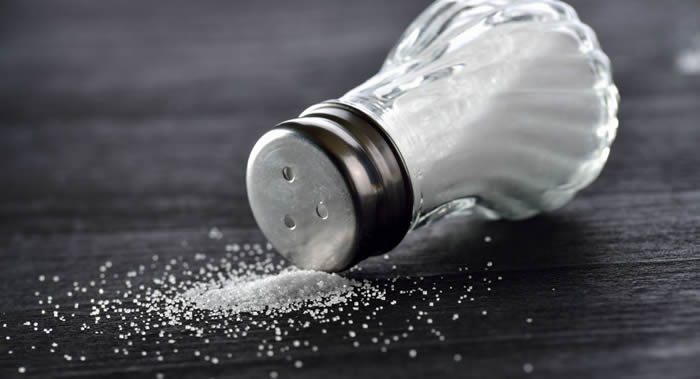 新研究指用碘盐代替普通盐可以防止许多致命的心血管疾病病情的发展