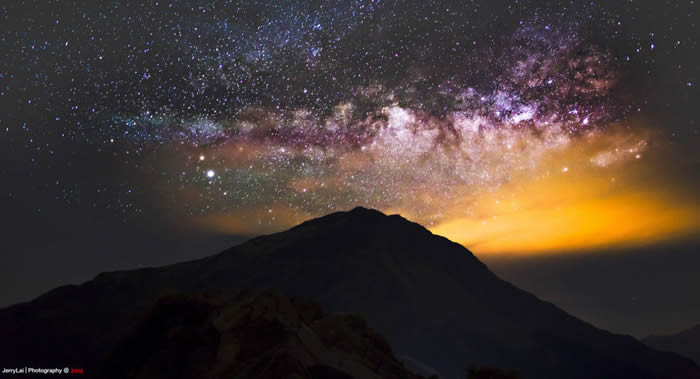 银河系中心7%的恒星具有异常低的金属性 可能起源于其他地方