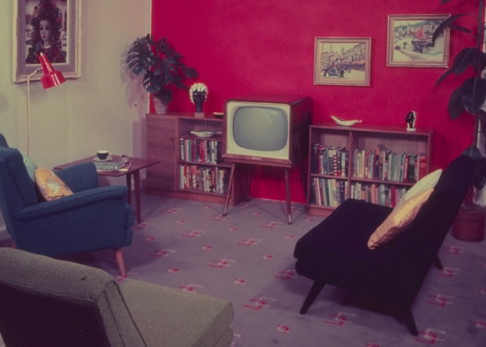 ���ϵ��ӻ����� Ӣ������˹С����ÿ�����϶�ʱ����