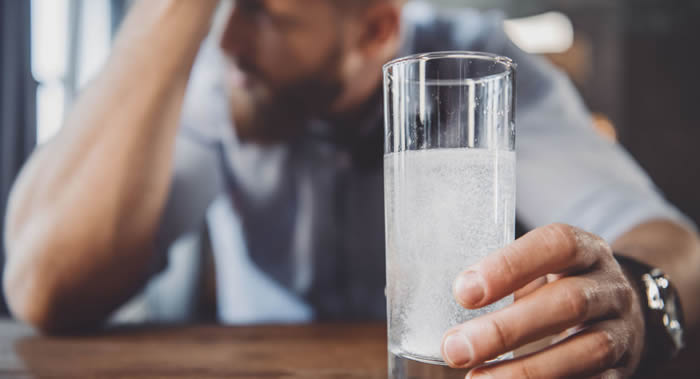 ר��ָ�������ܽ�����ķ����������ʻ�����Ƴɵ���ˮ��������������ھƾ�