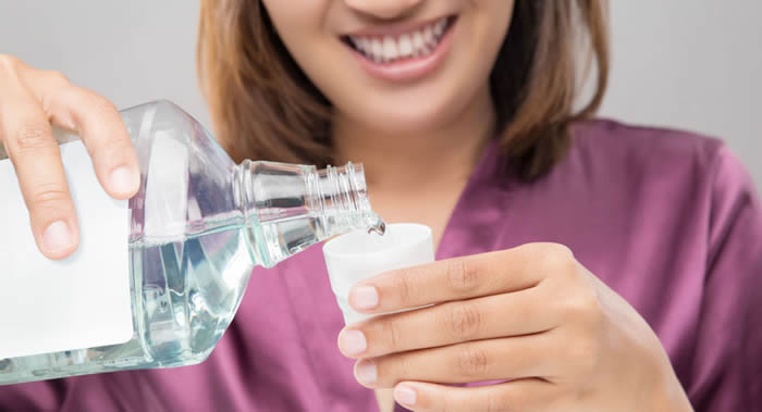 ���Ϸ��ѧ��ѧ�ҳ�����ˮ����������� �ܼ��ٸ�Ⱦ�¹ڲ����ķ���