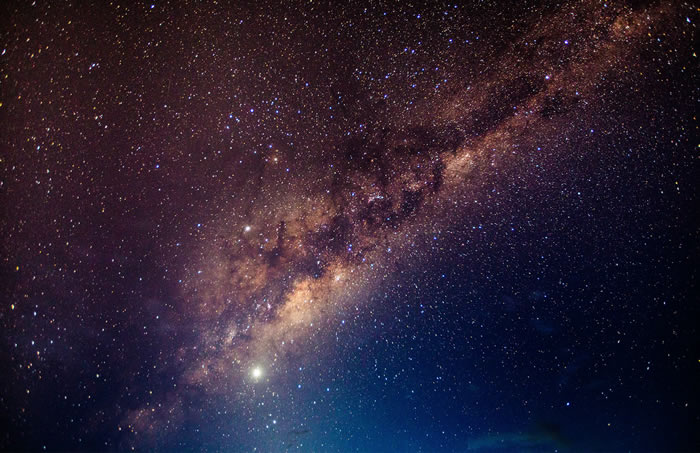 《Nature Astronomy》：研究表明大麦哲伦星云对银河系的形状和布局产生巨大影响