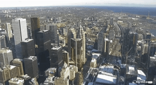 火流星:EarthCam捕捉到巨大“火球”划过天空在美国和加拿大上空爆炸