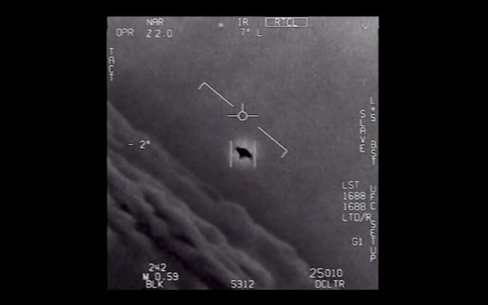 美国国防部据传有2份机密报告外泄 “神秘不明飞行物体”UFO盘旋于大西洋上空