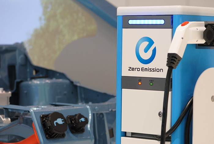 若各国政府实现2050年净零排放承诺,使全球平均升温控制在低于2°C,其实就在一步之遥。照片来源:Katsuhiro Osabe(CC BY-SA 2.0)