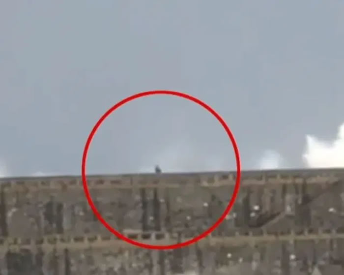 �����������ں���������ʱ��ͻȻ���ֵĿֲ����˾��� ���̱���������