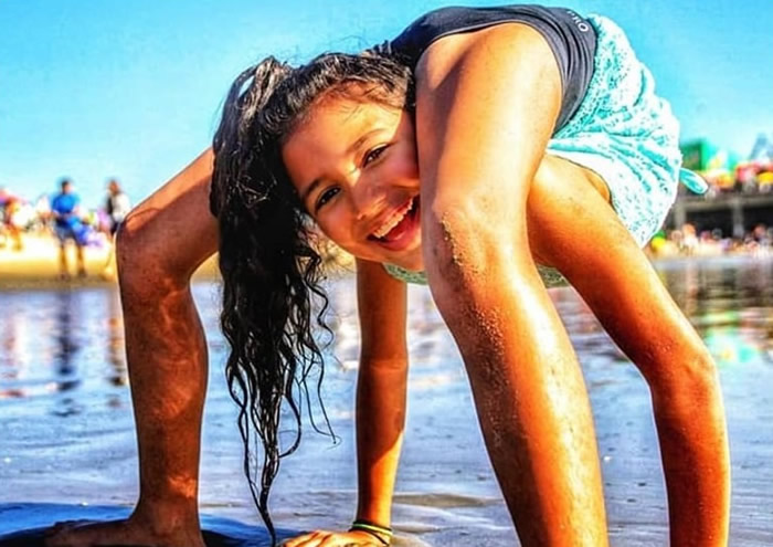 Ӣ�����˿�12��ŮͯLiberty Barros�����Ⱦ��� ������Ϸ�ŵ��������Ѳ�ر���