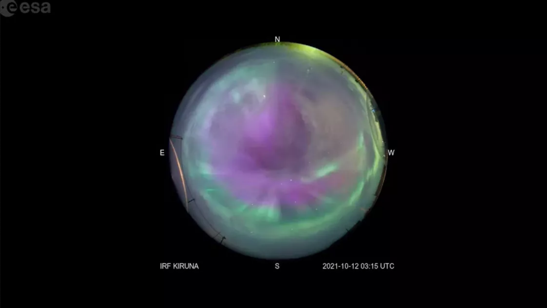 欧洲航天局ESA视频显示剧烈的日冕物质抛射撞击地球磁层照亮天空
