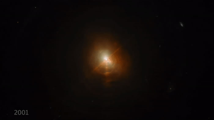 哈勃太空望远镜通过濒临死亡的CW Leonis恒星的“诡异”图像来呈现万圣节气氛
