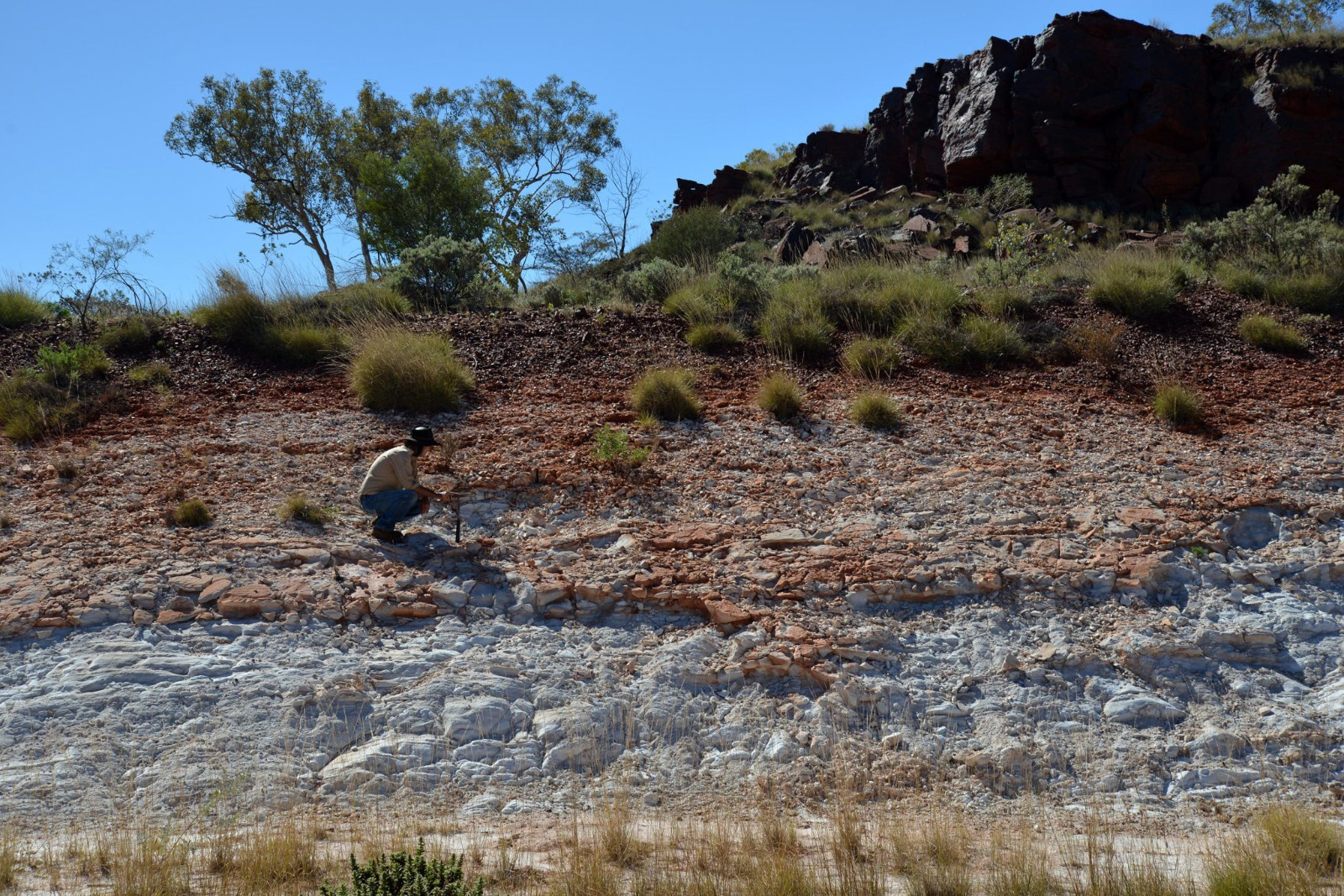 澳大利亚25亿年前岩石分析发现：火山爆发引发地球大气首批“氧气”的产生