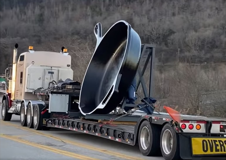 ���������˾��ͼ�����޼ʹ�·�澰