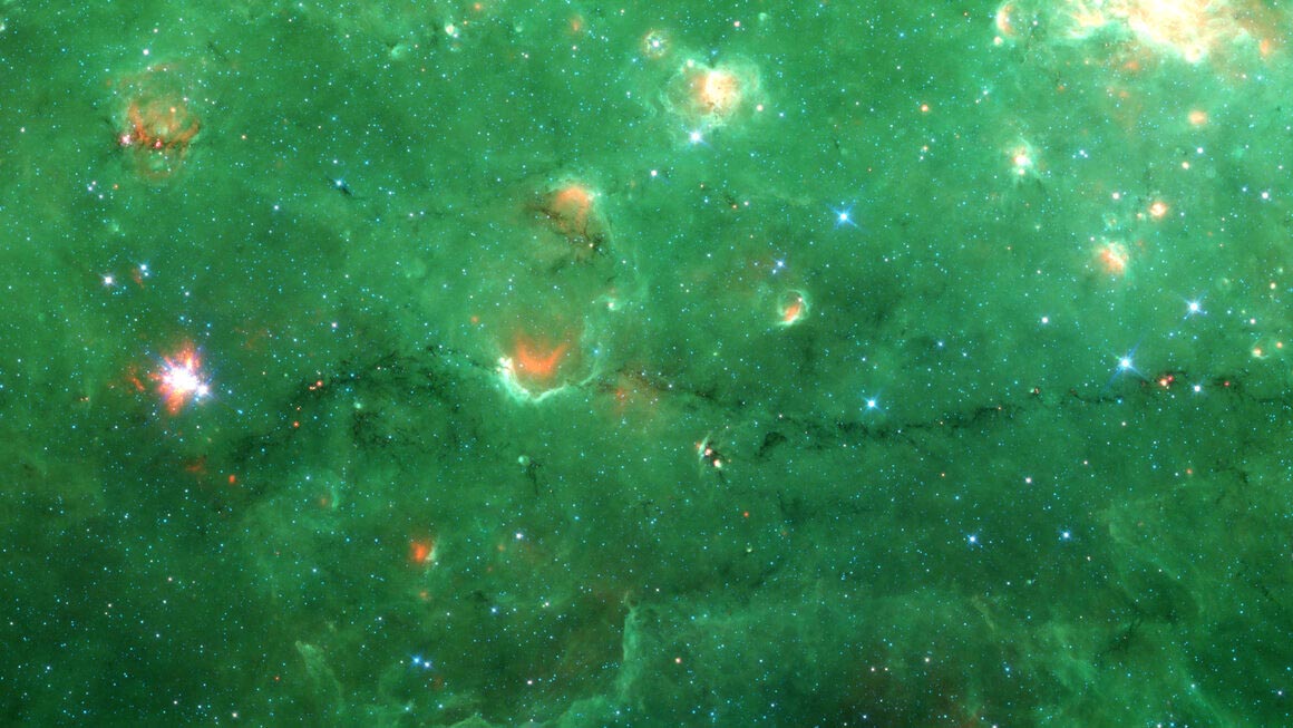 CfA天文学家利用HAWC+偏振绘制银河系“骨骼”G47.06+0.26的详细磁场