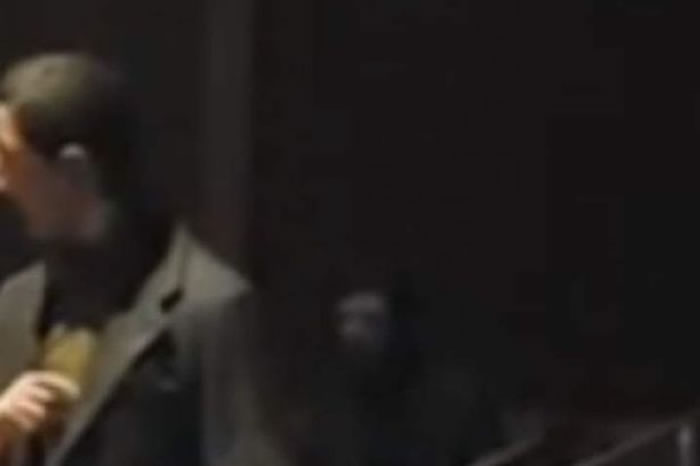 英格兰“幽灵猎人”夫妇勇闯有2百多年历史的因弗里雷监狱拍到清晰白色鬼脸