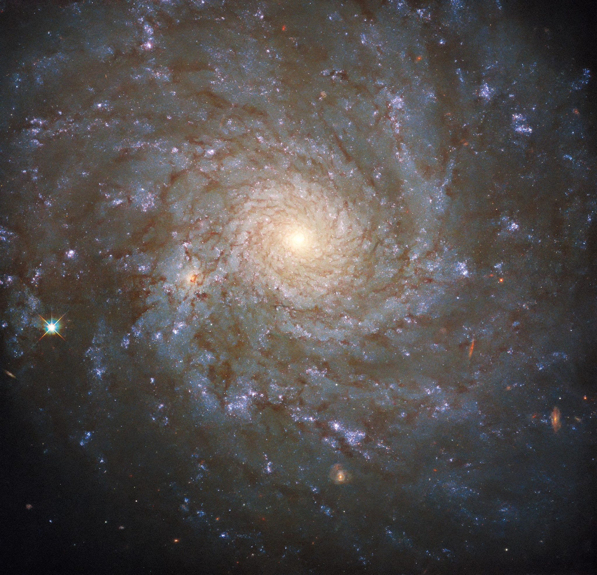 ̫ԶĺϵNGC 4571