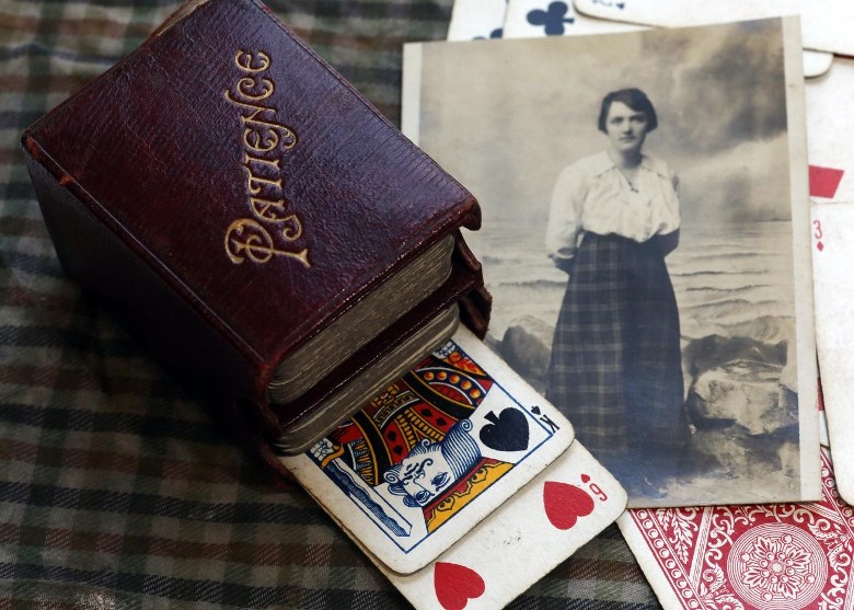 ��û����������������ߵ�������Ʒ�µ���Ӣ��������������