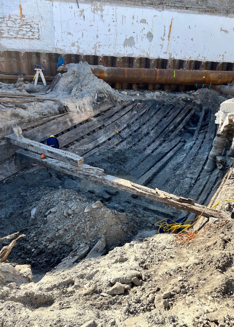 爱沙尼亚首都塔林港口挖出一艘700年历史古商船 属于13世纪雄霸欧洲的汉萨同盟