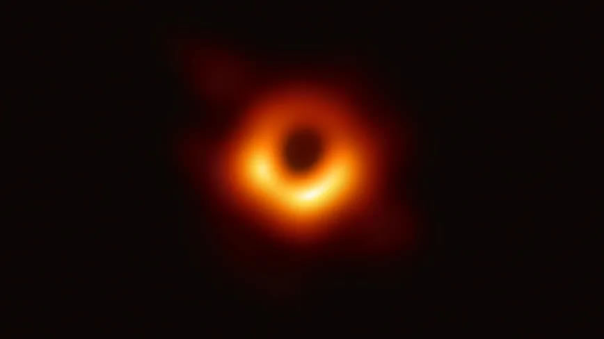 2019年4月，EHT合作组织首次公布了另一个黑洞的图像，即位于Messier 87星系中心的超大质量黑洞——被称为M87*。
