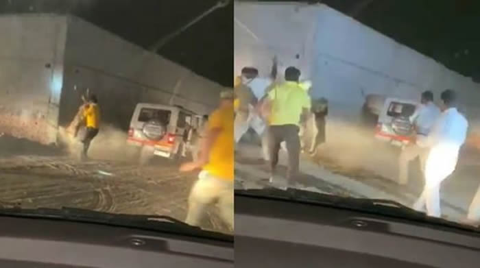 ӡ�ȹ������ɰ�һͷҰ������ׯ ���쵽����Ȼȫ��û�д�����װ��������ս