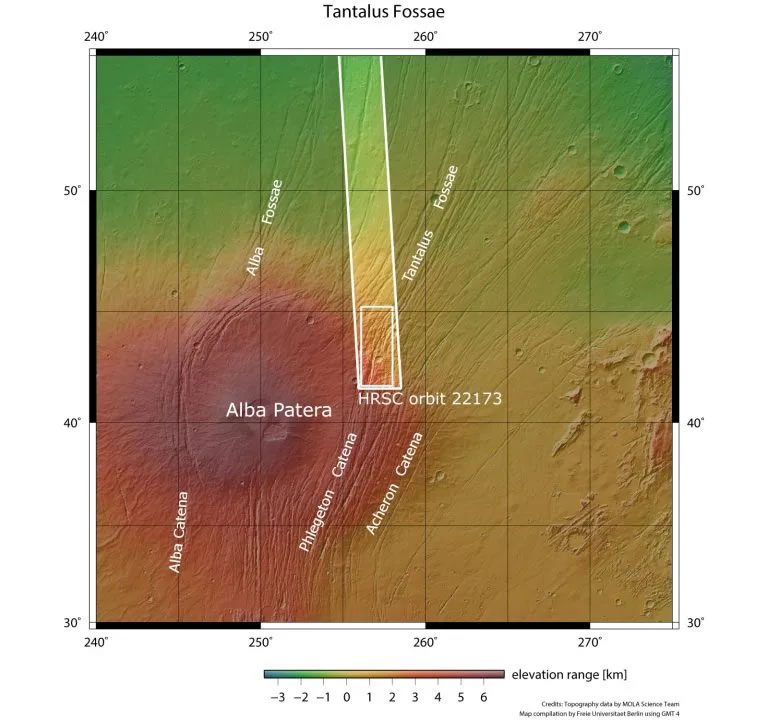 欧空局火星快车号图像显示火星上一个名为Tantalus Fossae的大型断层系统