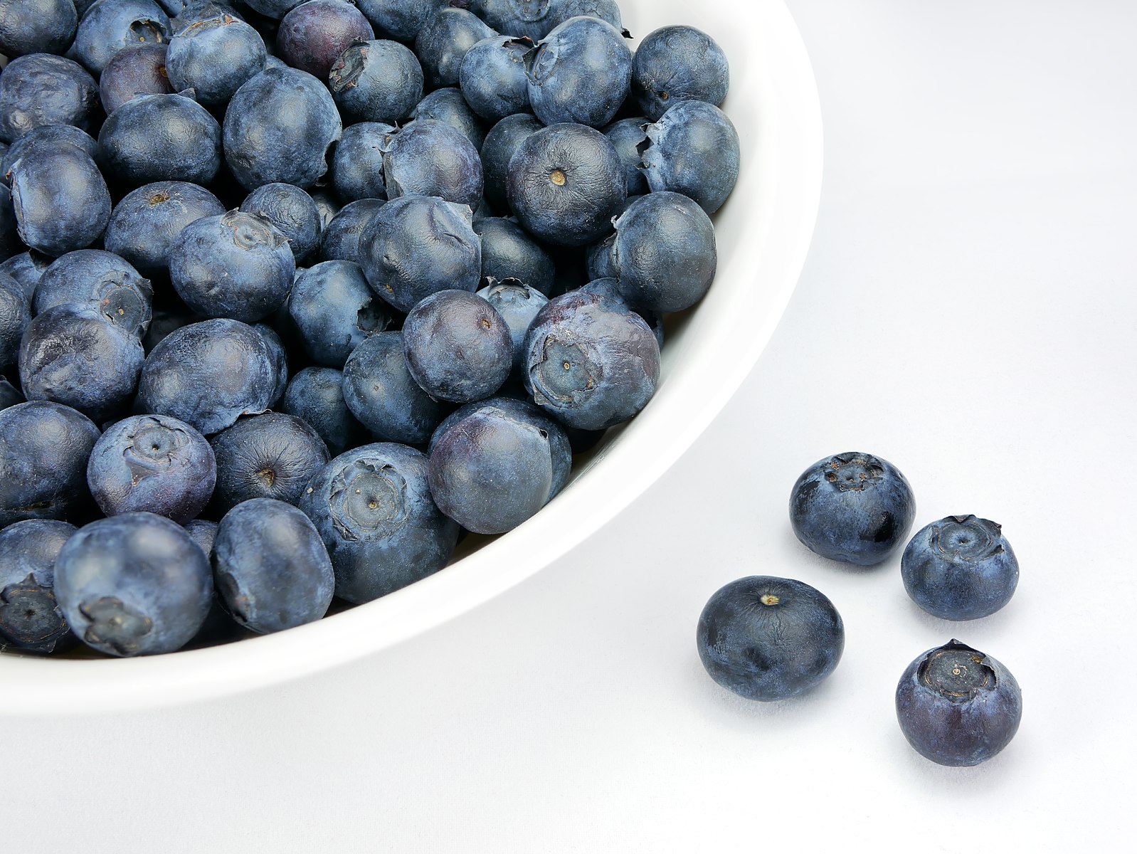《Nutrient》：经常吃蓝莓可能会降低患痴呆症的风险