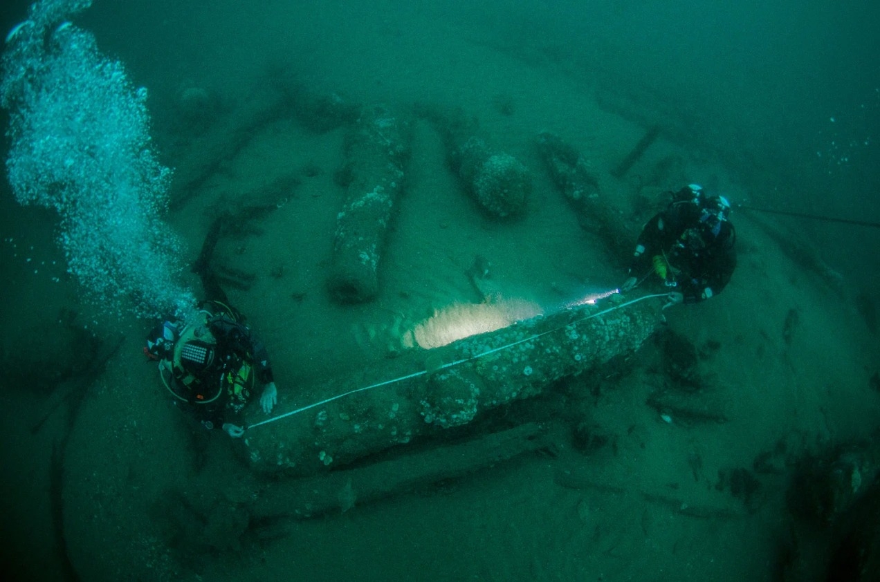 沉睡海底340年的英格兰皇家海军格洛斯特号残骸公诸于世